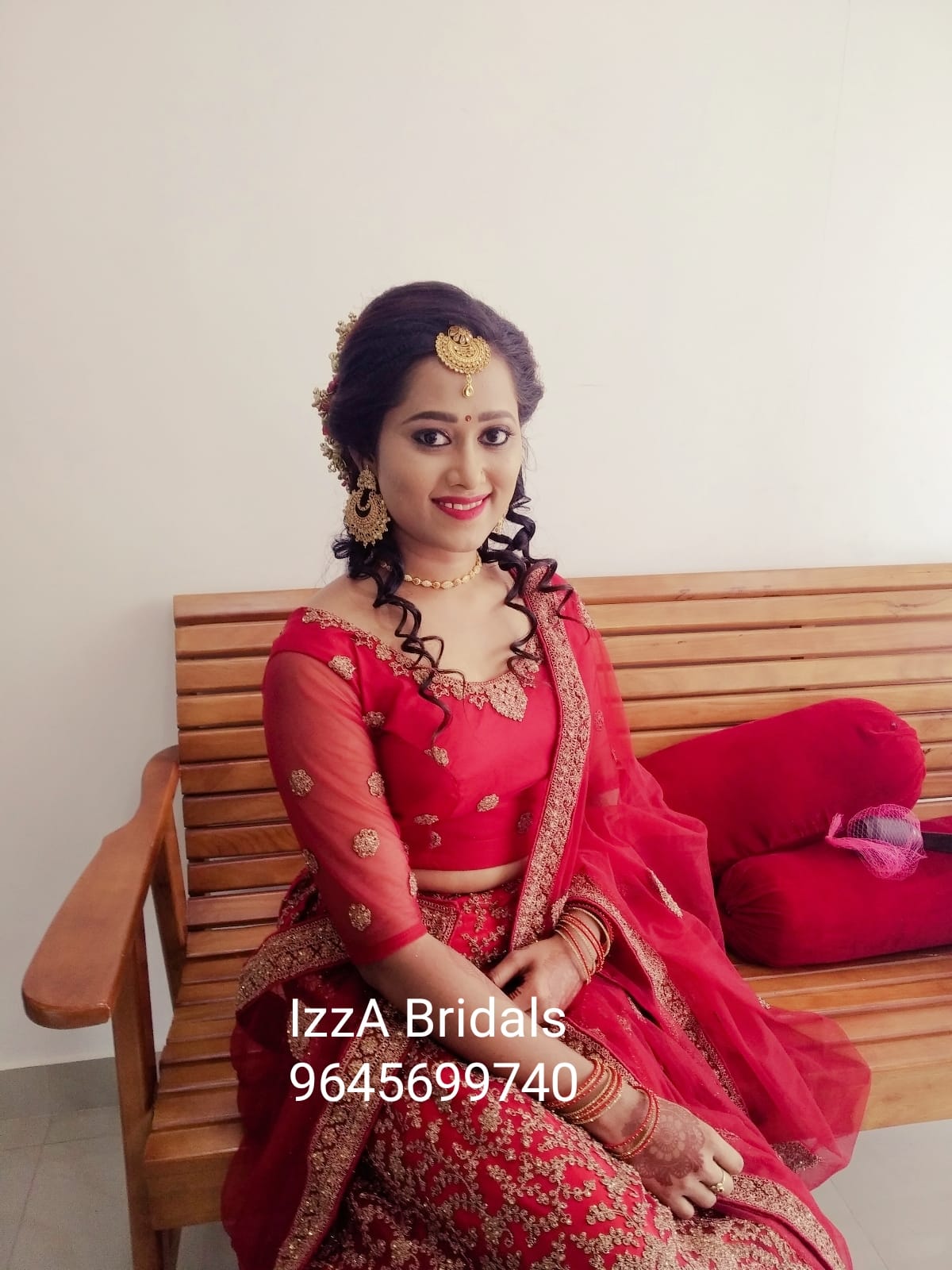 IZZA BRIDAL MAKEUP STUDIO MANJERI